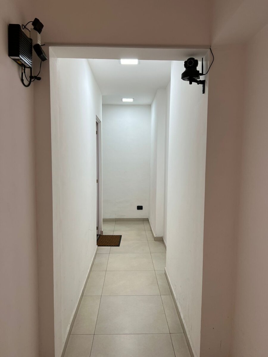 CONSULTORIOS OFICINAS AV. FRANCIA Y PELLEGRINI - 7