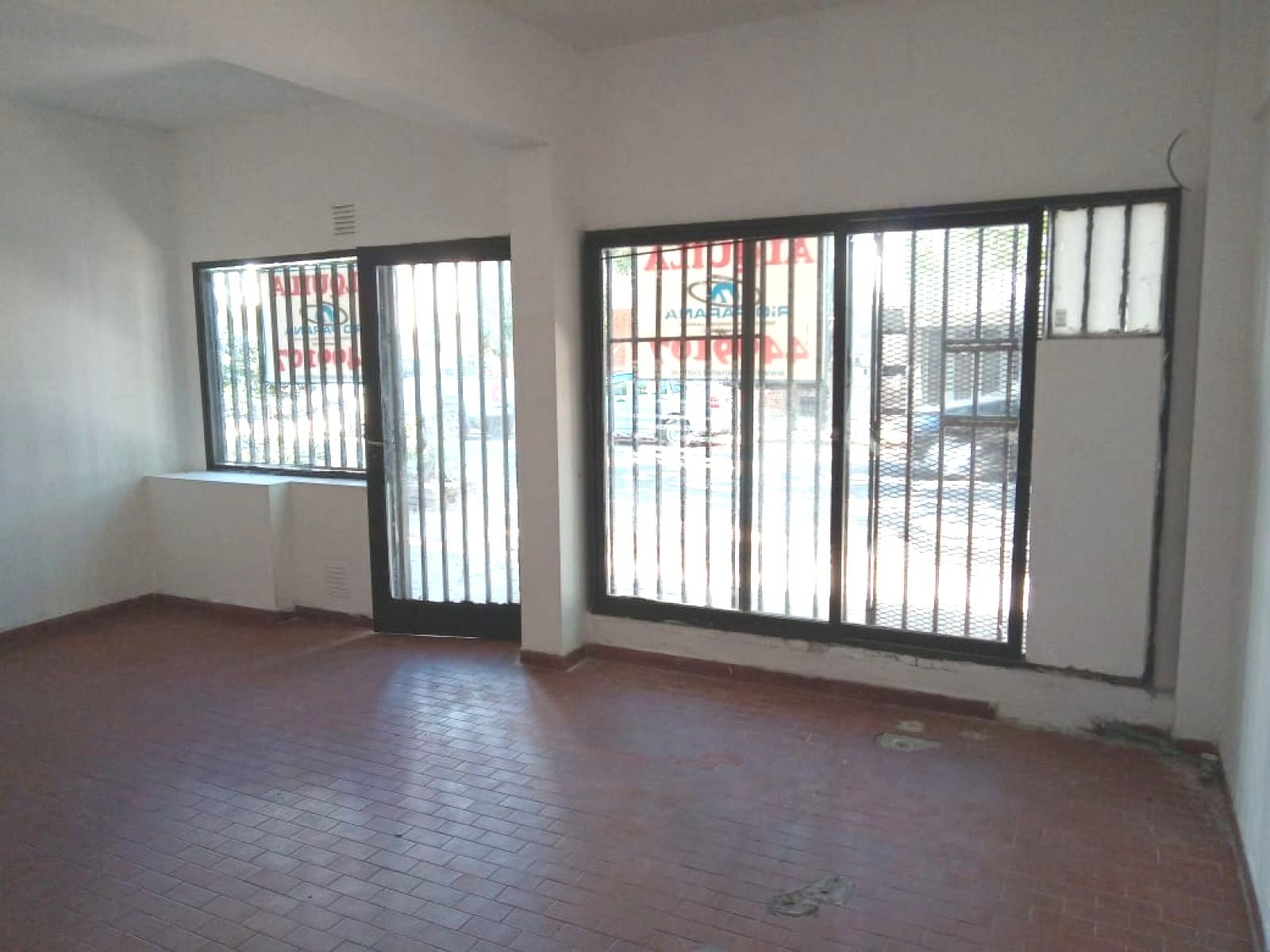 LOCAL ECHESORTU SAN LUIS 3700 - 3