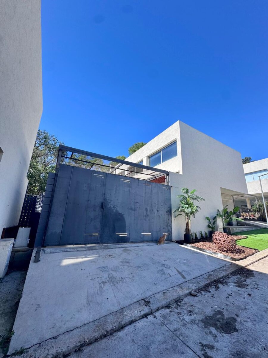 Se alquila Casa Amoblada o sin amoblar de 3 Dorm. en Housing Zona Norte - 8