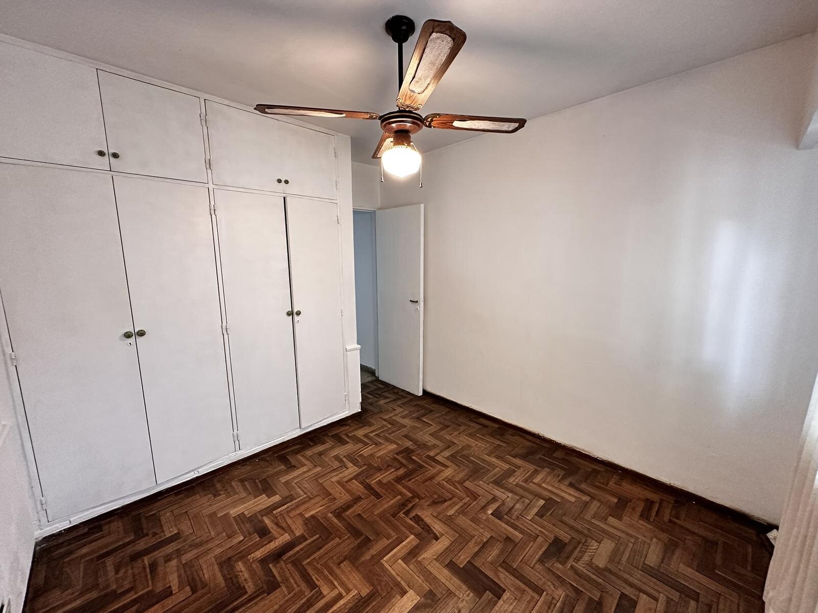Depto 1 dormitorio en planta baja con patio en Echesortu - VENTA - 4