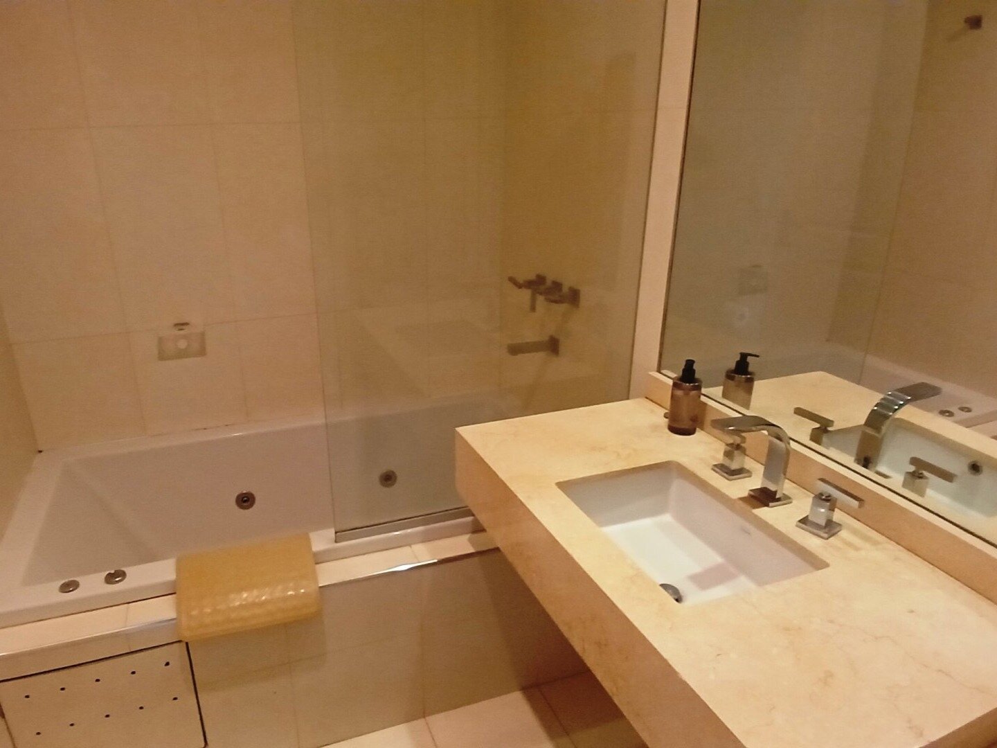 Depto 2 ambientes en Alquiler PUERTO MADERO Con Cochera y balcon Complejo Torres del Yacht - 32