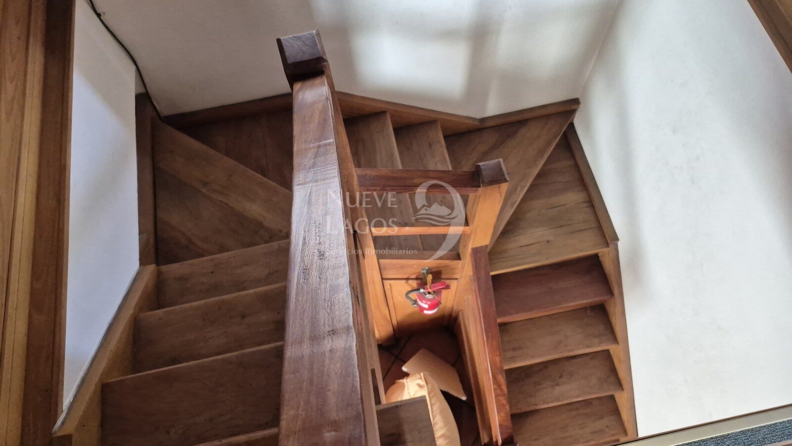 Venta casa de cuatro ambientes con vista al lago en Meliquina - 13