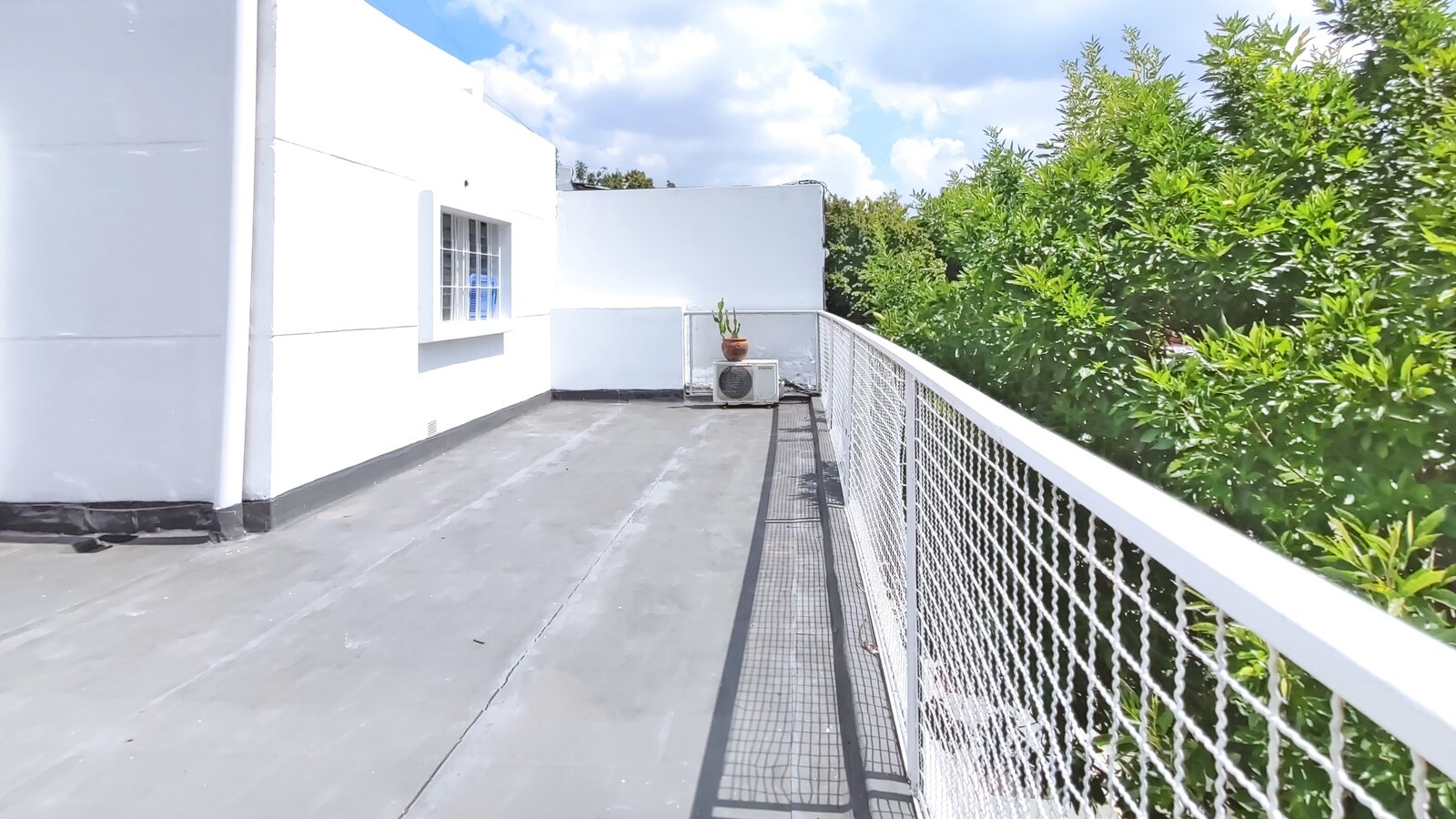 Casa con Jardín, Garaje, Terraza y Parrilla en Villa del Parque — foto 13