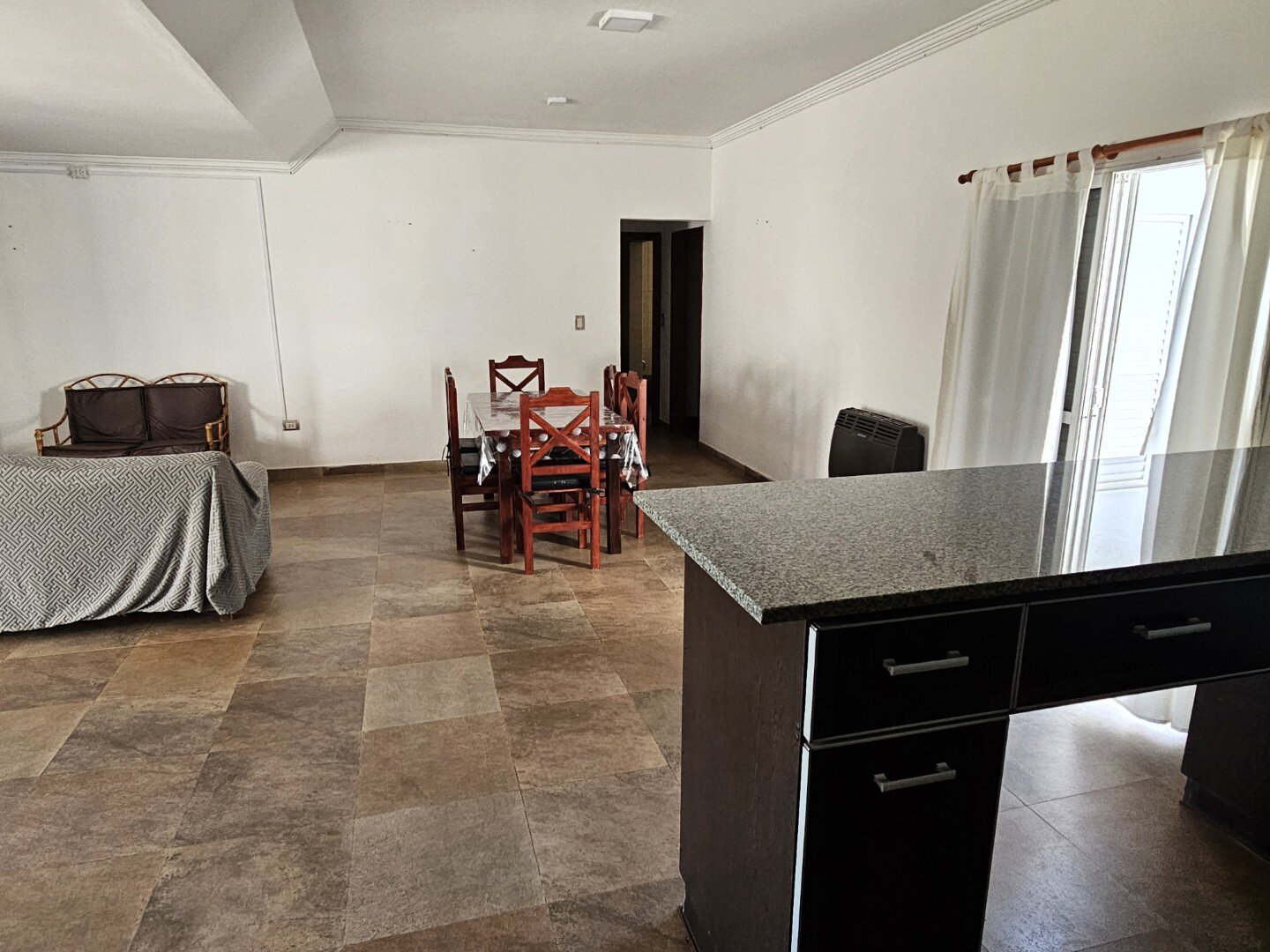VENTA | Casa de 2 dormitorios con pileta y amplio terreno - Lonne 901 — foto 14