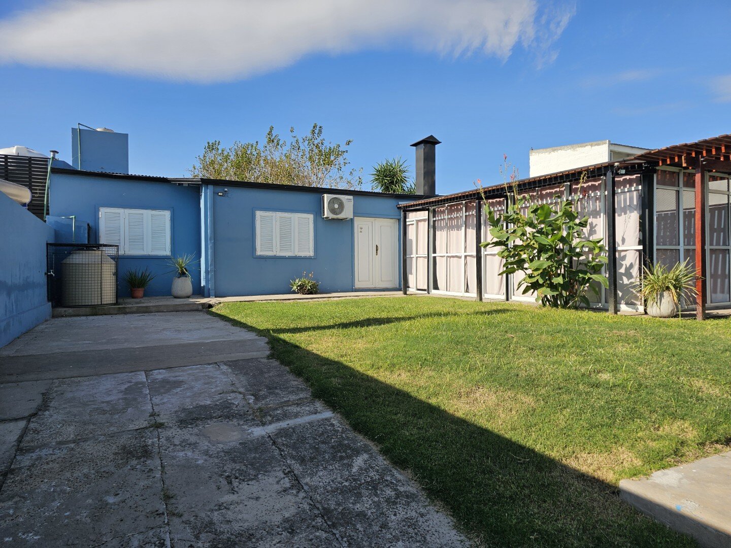 VENTA | Casa de 2 dormitorios con pileta y amplio terreno - Lonne 901 — foto 5