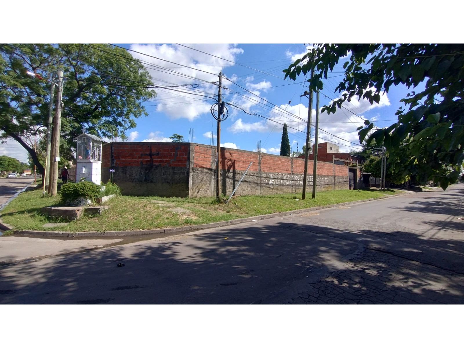 LOTE EN VENTA MORON - 2