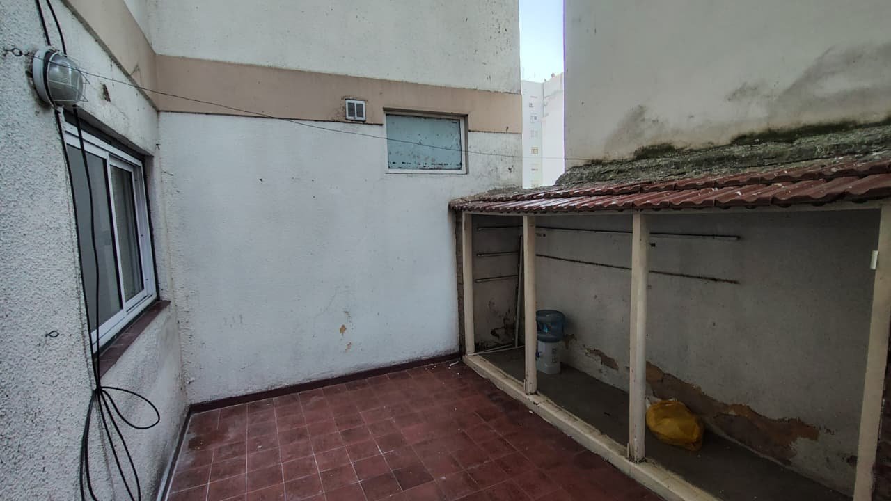 Departamento 2 ambientes con patio - 8