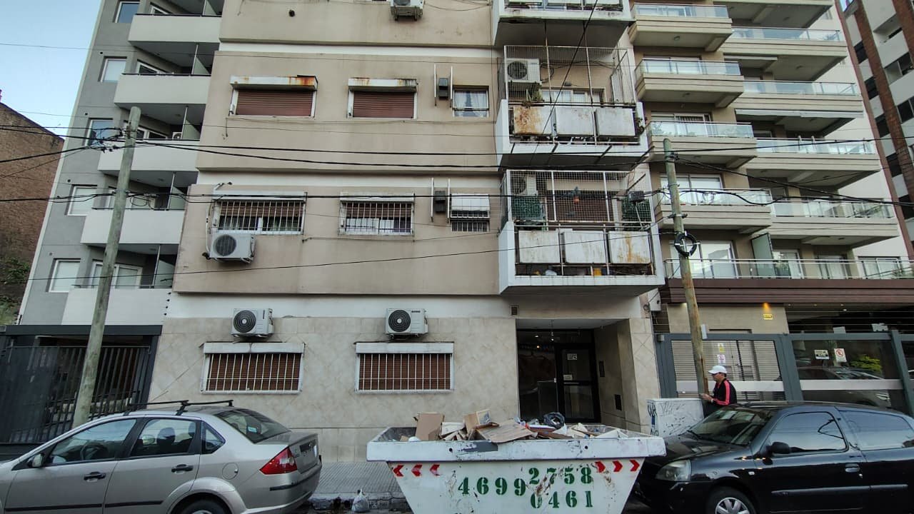 Departamento 2 ambientes con patio - 1