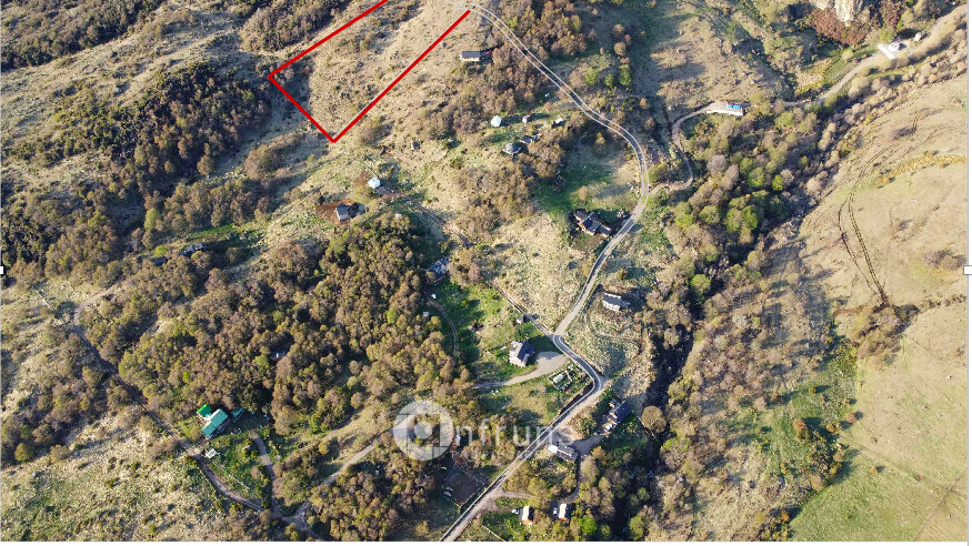 Parcela en Venta en Coyhaique | 15 Dormitorios | 15 Baños | 10000 m² | UF 2.164 - 4