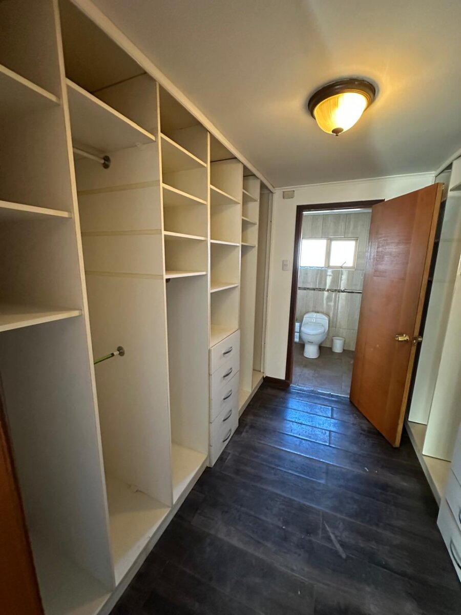 Casa en Venta en Coyhaique | 5 Dormitorios | 3 Baños | 211 m² | UF 8.100 - 19