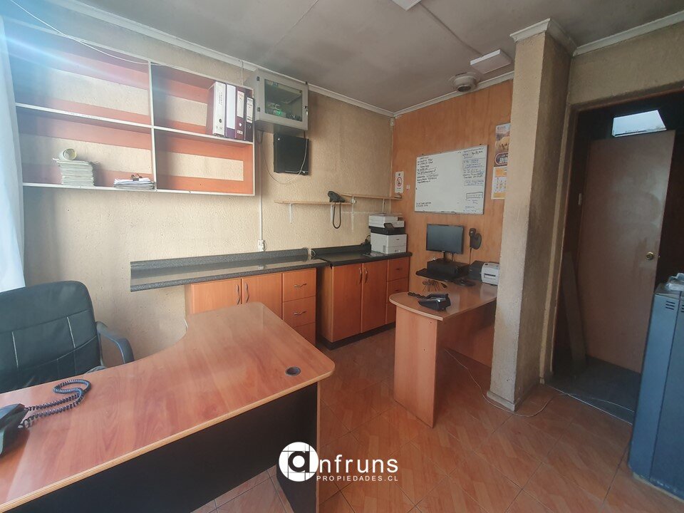 House for Sale in Coyhaique | 15 Bedrooms | 1 Bathroom | 800 m² | UF 100 - 7
