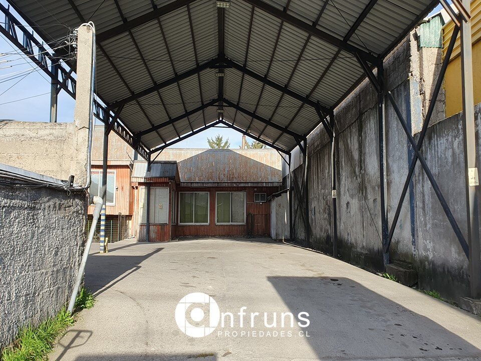 House for Sale in Coyhaique | 15 Bedrooms | 1 Bathroom | 800 m² | UF 100 - 2