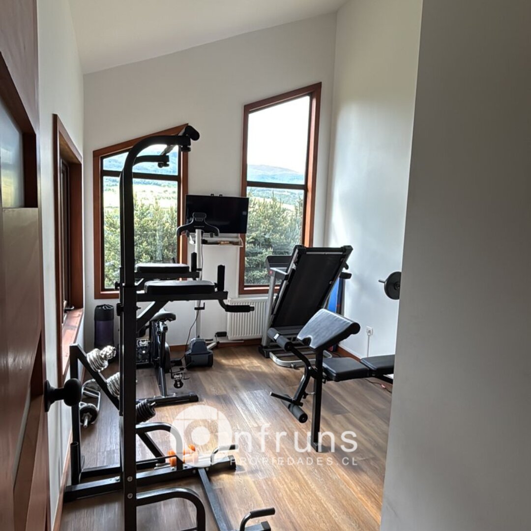 Casa en Venta en Coyhaique | 4 Dormitorios | 3 Baños | 261 m² | UF 10.800 - 12