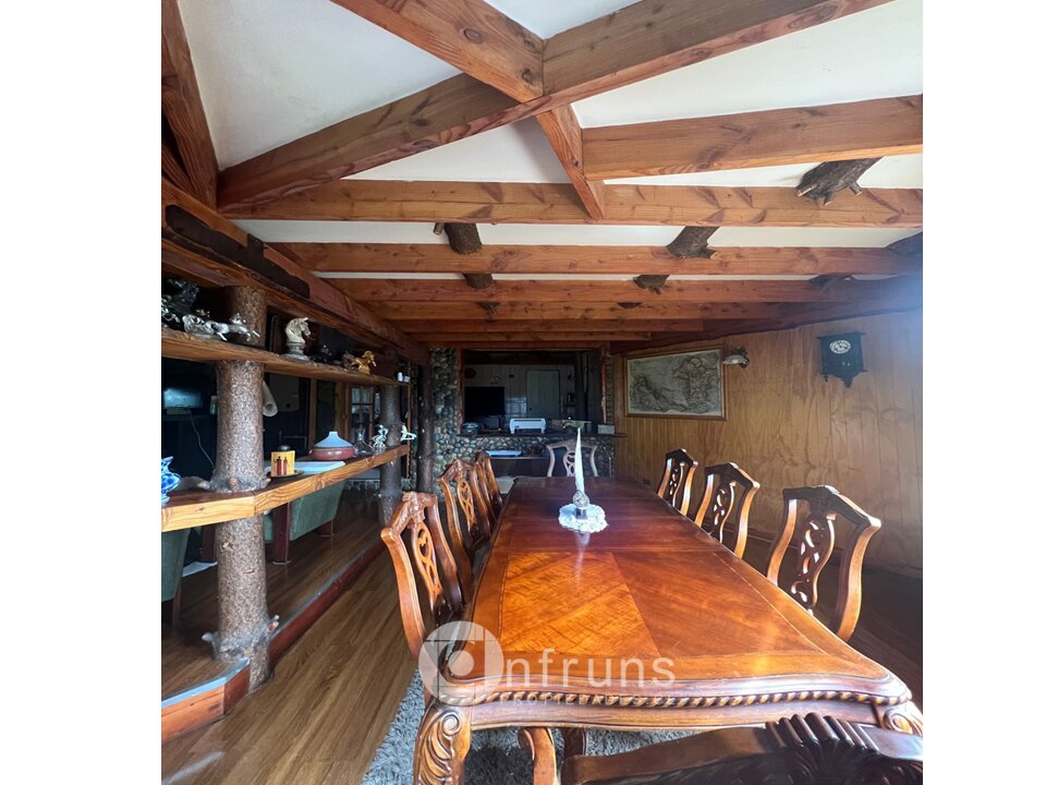 Casa en Venta en Coyhaique | 3 Dormitorios | 5 Baños | 385 m² | UF 9.953 - 9