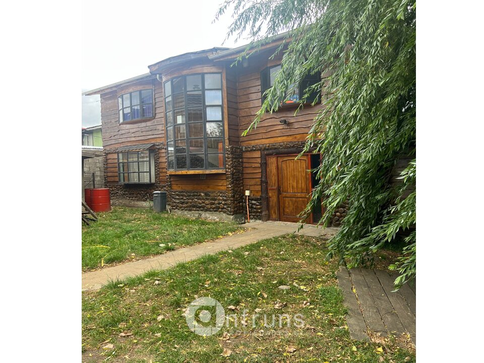 Casa en Venta en Coyhaique | 3 Dormitorios | 5 Baños | 385 m² | UF 9.953 - 6