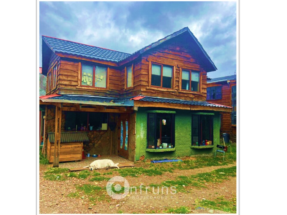 Casas Avenida Norte Sur / Coyhaique