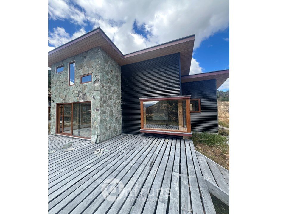Parcela en Venta en Region de Aysen | 15 Dormitorios | 3 Baños | 185 m² | UF 7.400 - 2