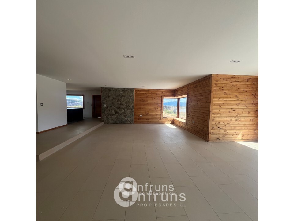 Parcela en Venta en Region de Aysen | 15 Dormitorios | 3 Baños | 185 m² | UF 7.400 - 20