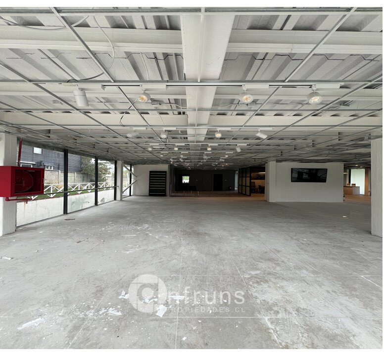Terreno en Venta en Coyhaique | 15 Dormitorios | 3 Baños | 652 m² | UF 200 - 3