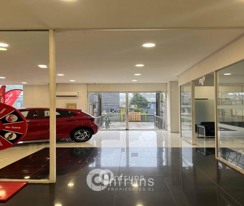 Local Comercial en Venta en Coyhaique | 15 Dormitorios | 5 Baños | 2002 m² | UF 400 - 9
