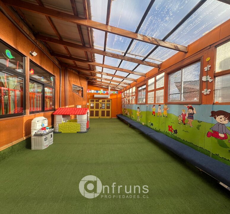 Local Comercial en Venta en Coyhaique | 15 Dormitorios | 4 Baños | 286 m² | UF 12.120 - 5