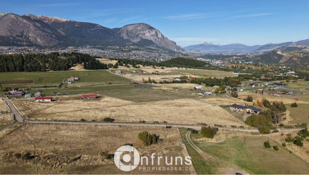 Parcela en Venta en Coyhaique | 15 Dormitorios | 15 Baños | 8800 m² | UF 2.050 - 6