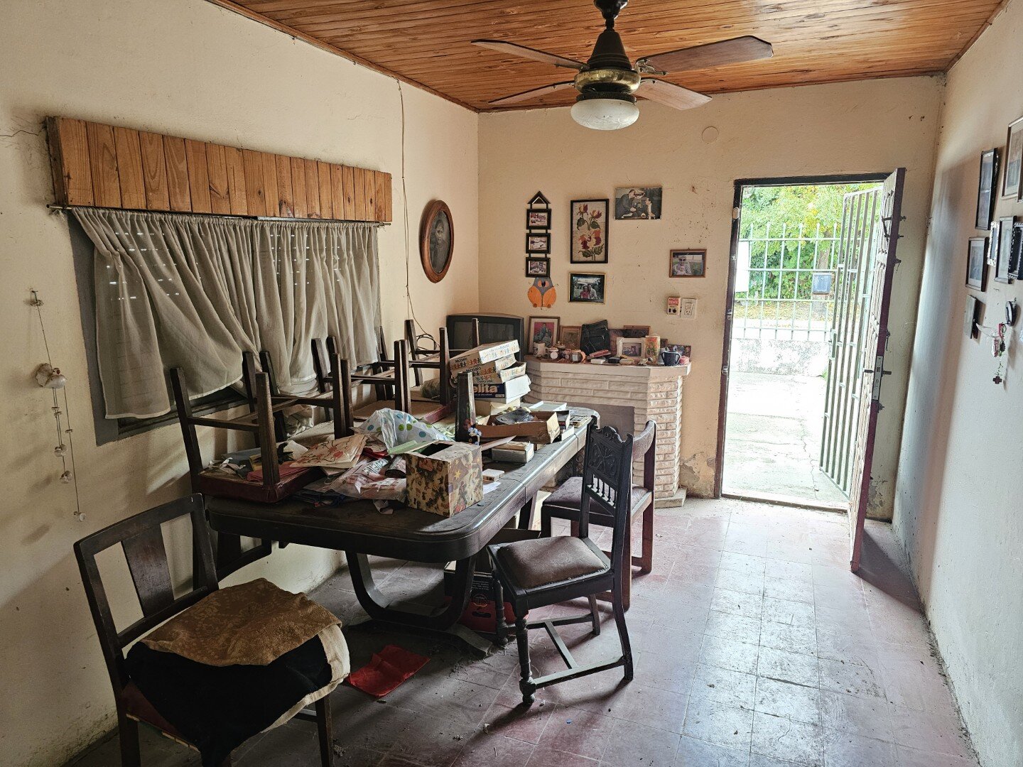VENTA | Casa a refaccionar con jardín y espacio para vehículos - Junín 340 - 7