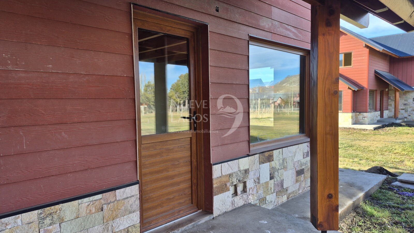 Venta duplex cuatro ambientes a estrenar en Junín de los Andes - 2