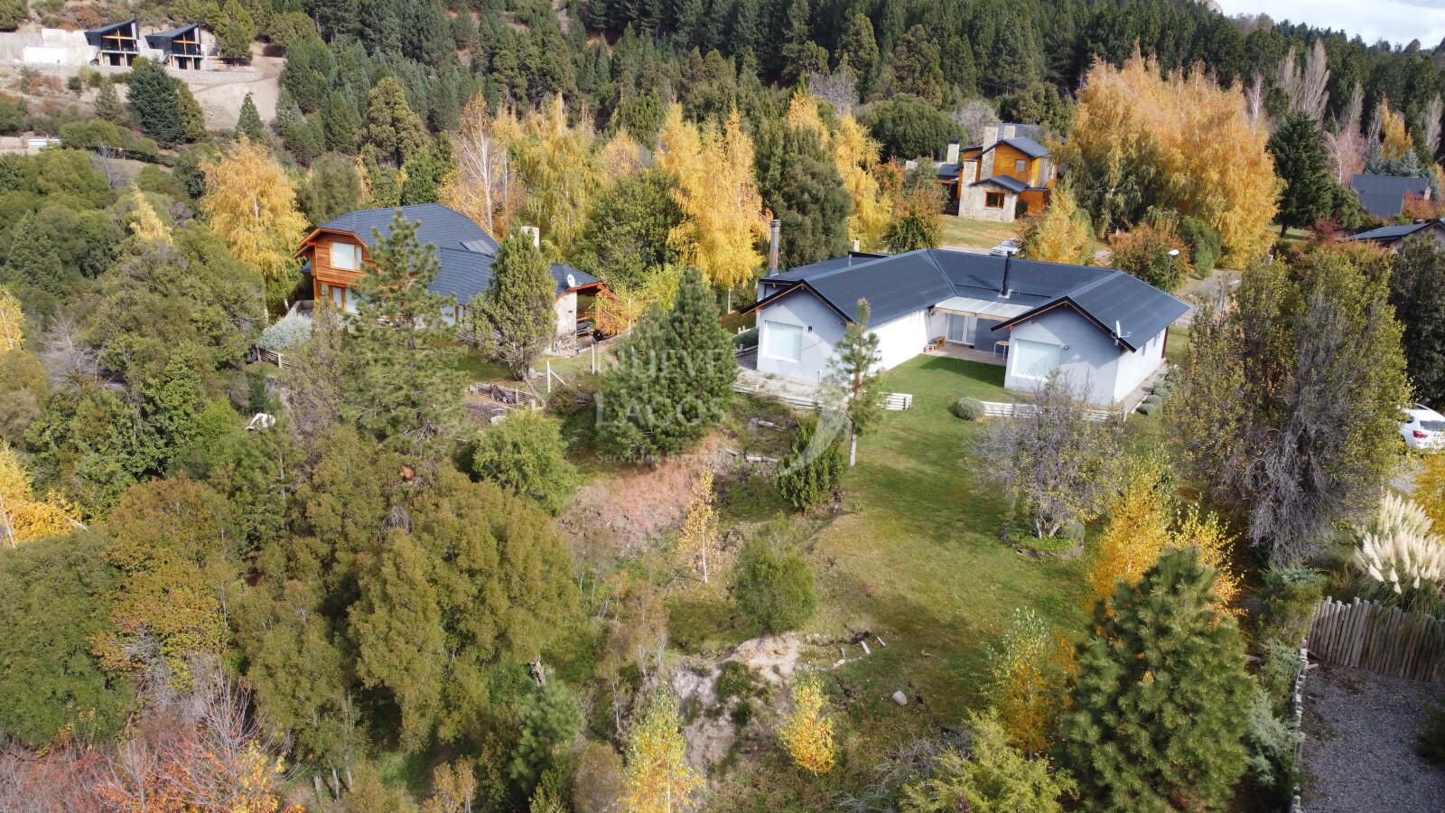 Venta casa de cuatro ambientes en San Martín de los Andes — foto 2