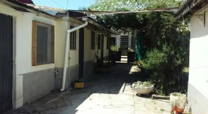 Venta Casa 2 Dormitorios Quilmes Oeste - 2
