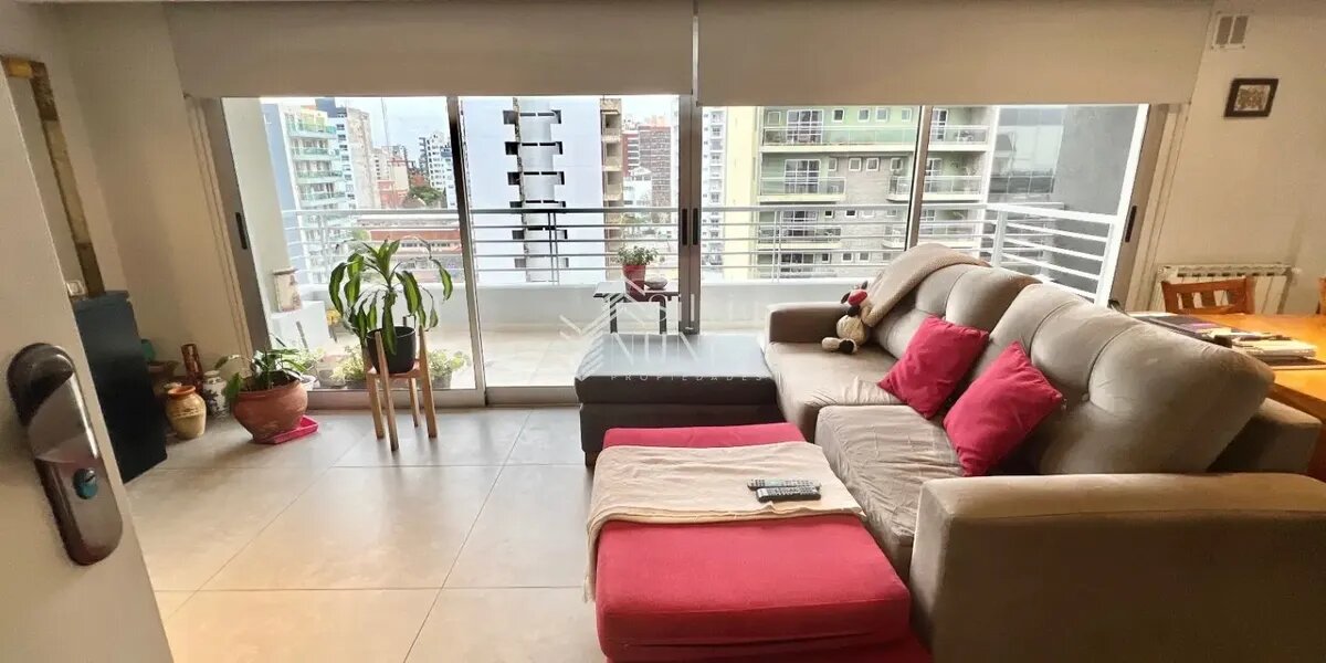 Venta 3 ambientes Quilmes centro Con Cochera - 3