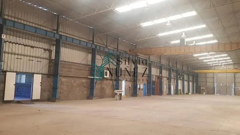 Venta Galpón con puente grua - 3