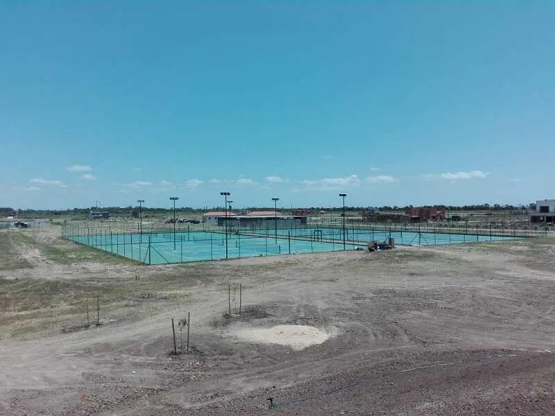 Venta Terreno / Lote - 4