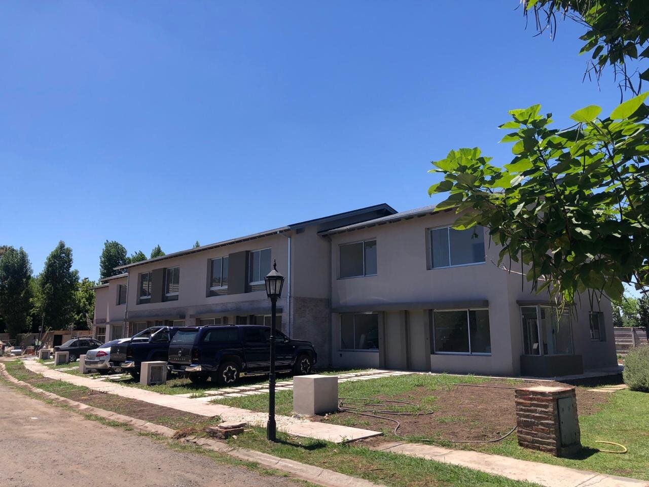 Duplex en venta a estrenar en Dos Cedros Pilar - 1