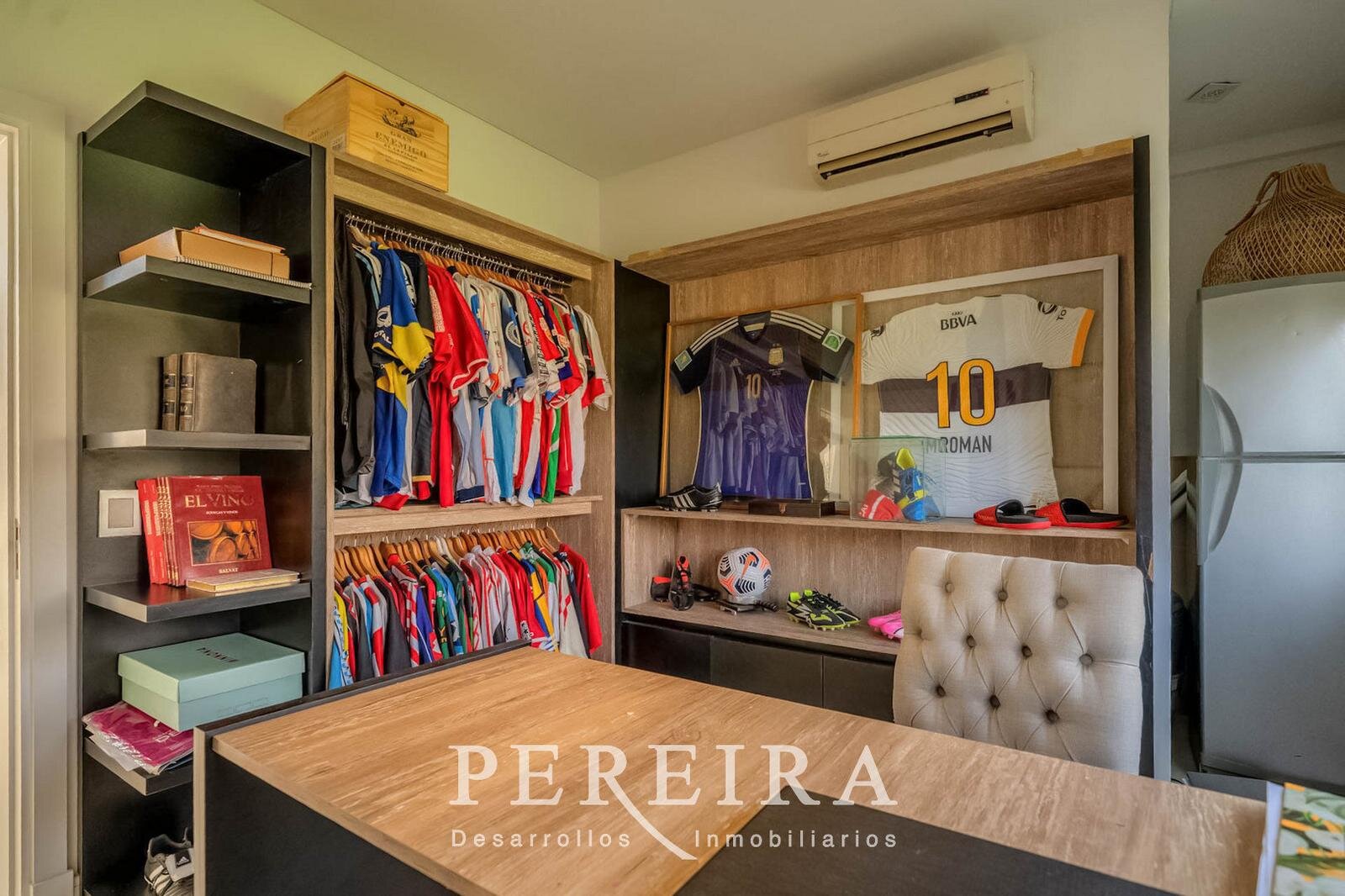 VENTA - Casa en Los Jazmines - Pilar del Este - 5 dormitorios - 43