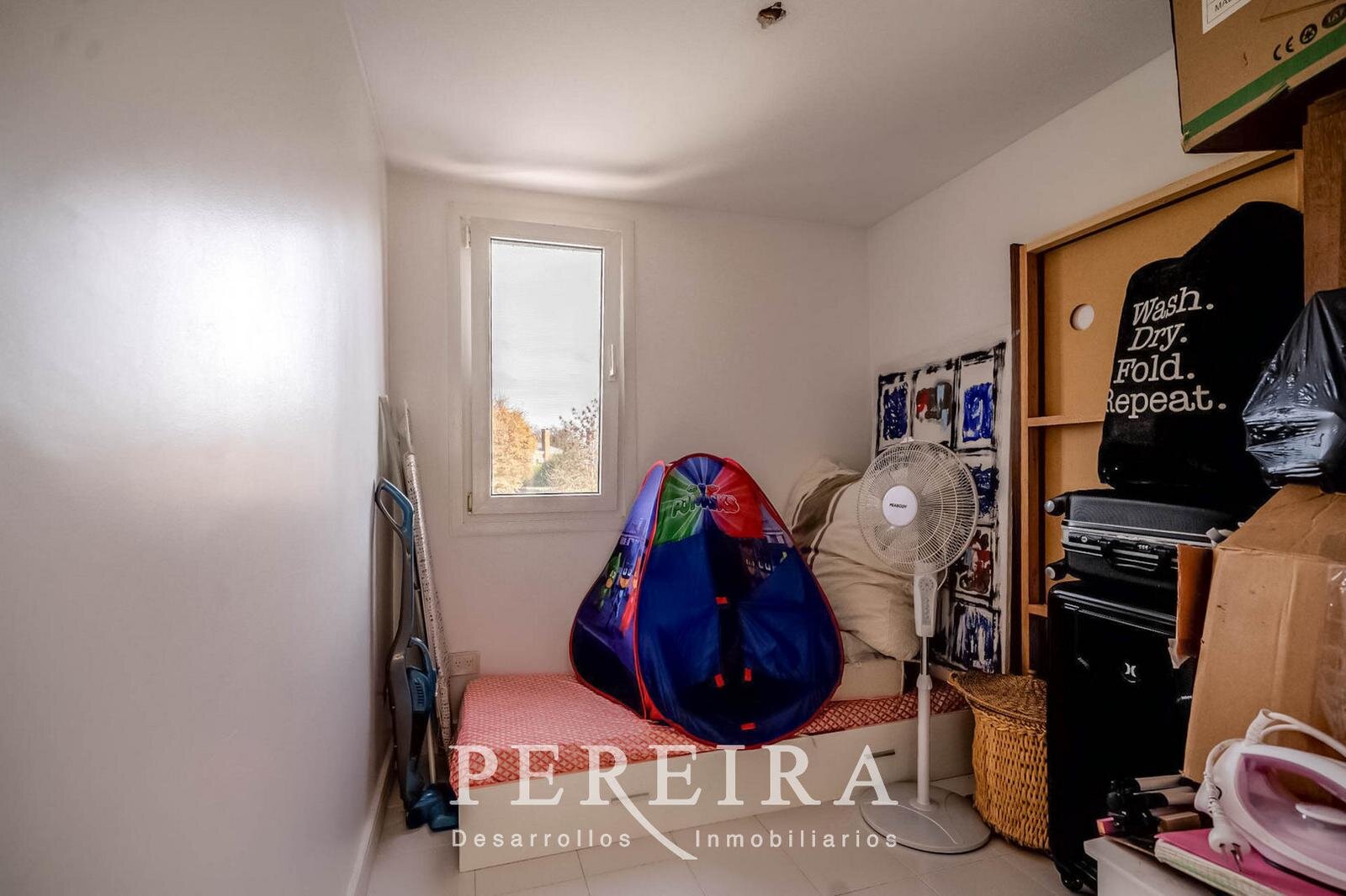 VENTA - Casa en Los Jazmines - Pilar del Este - 5 dormitorios - 95