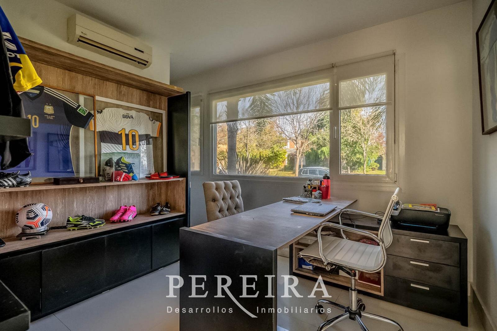 VENTA - Casa en Los Jazmines - Pilar del Este - 5 dormitorios - 39