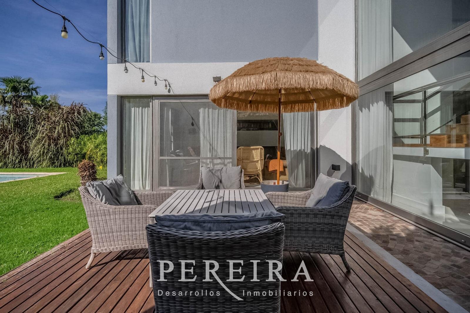 VENTA - Casa en Los Jazmines - Pilar del Este - 5 dormitorios - 120