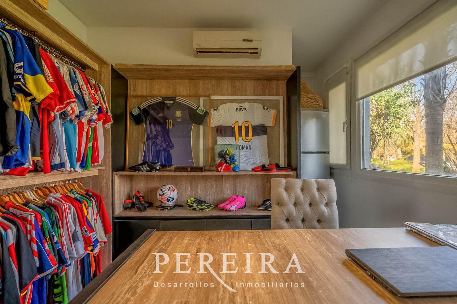 VENTA - Casa en Los Jazmines - Pilar del Este - 5 dormitorios - 42