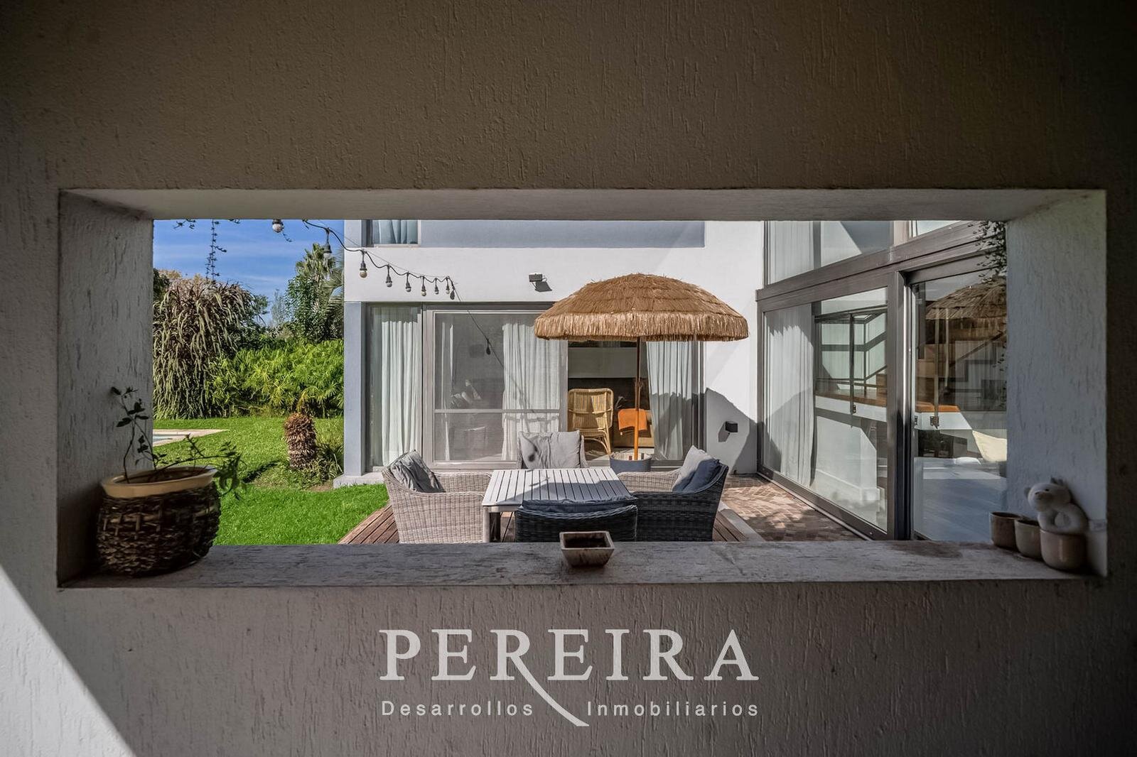 VENTA - Casa en Los Jazmines - Pilar del Este - 5 dormitorios - 135