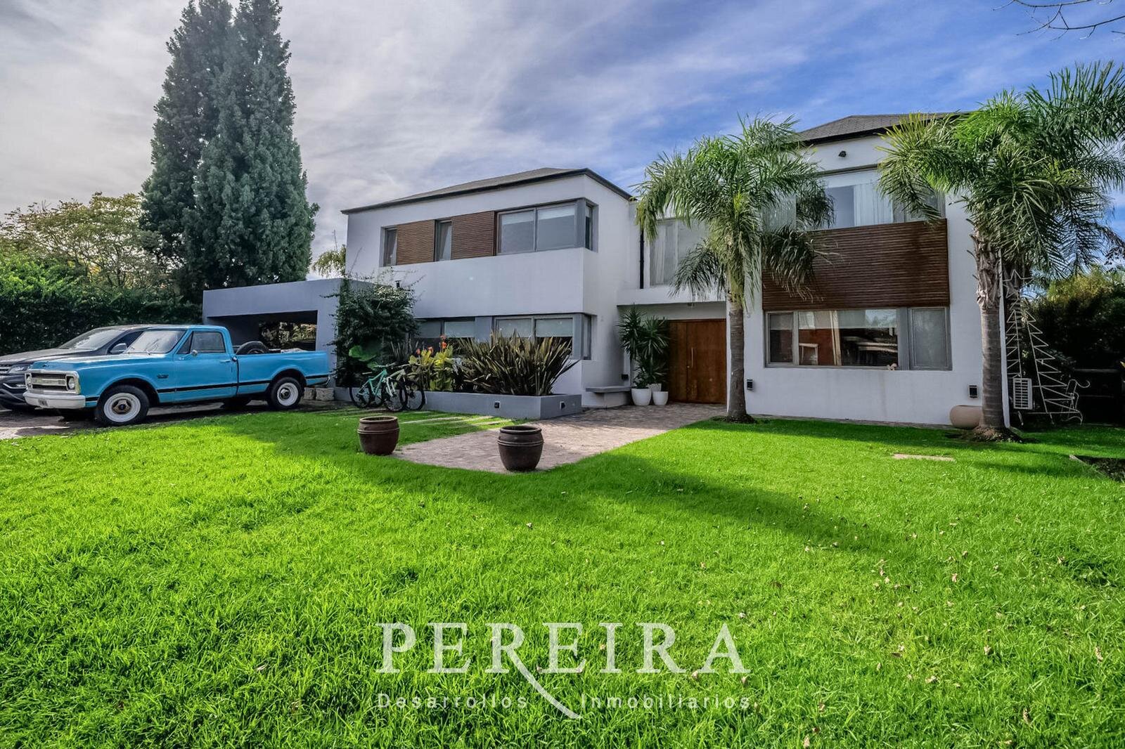 VENTA - Casa en Los Jazmines - Pilar del Este - 5 dormitorios - 3