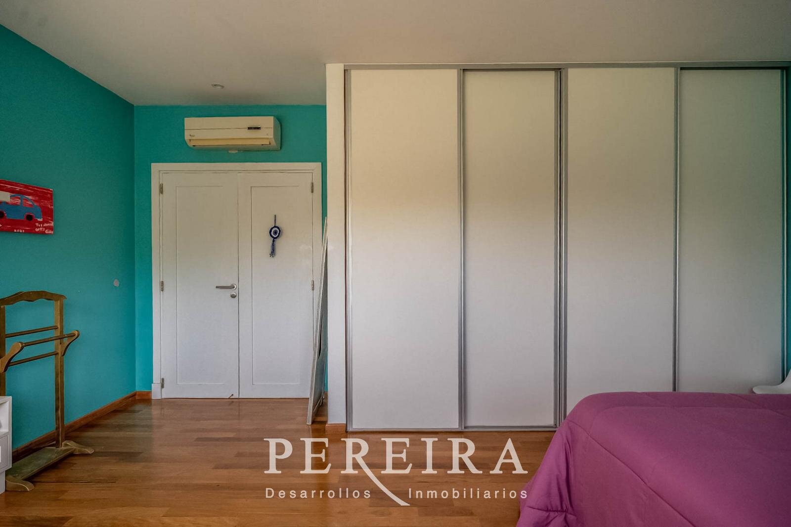 VENTA - Casa en Los Jazmines - Pilar del Este - 5 dormitorios - 50