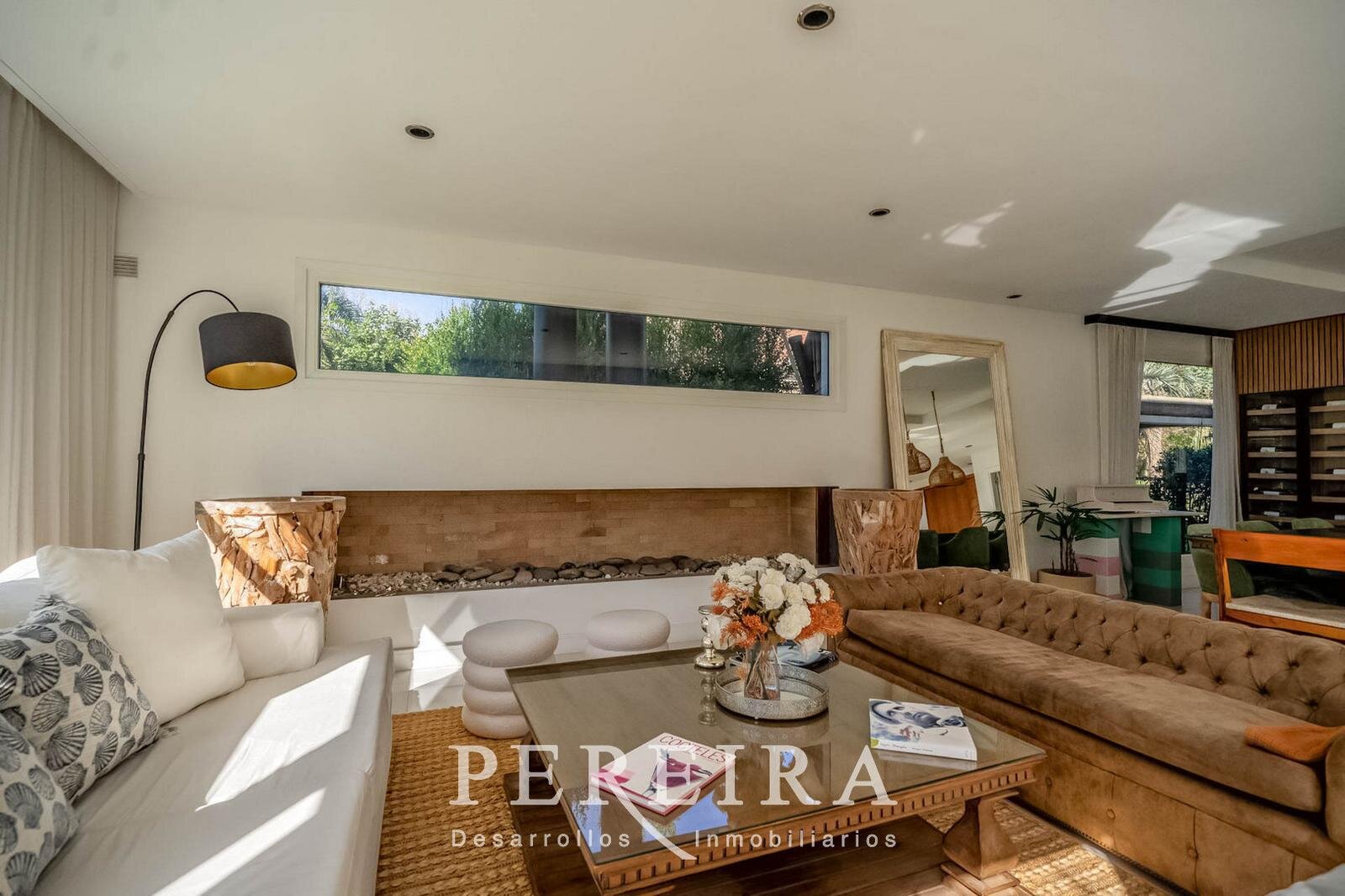 VENTA - Casa en Los Jazmines - Pilar del Este - 5 dormitorios - 20