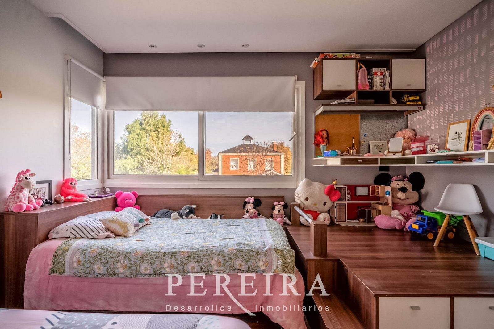 VENTA - Casa en Los Jazmines - Pilar del Este - 5 dormitorios - 53