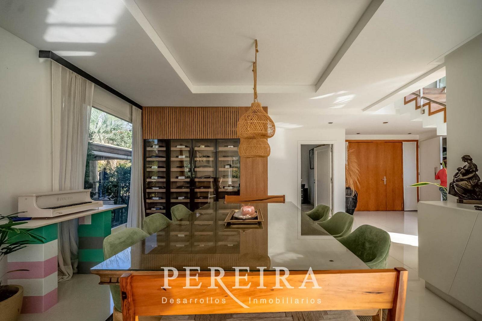 VENTA - Casa en Los Jazmines - Pilar del Este - 5 dormitorios - 11