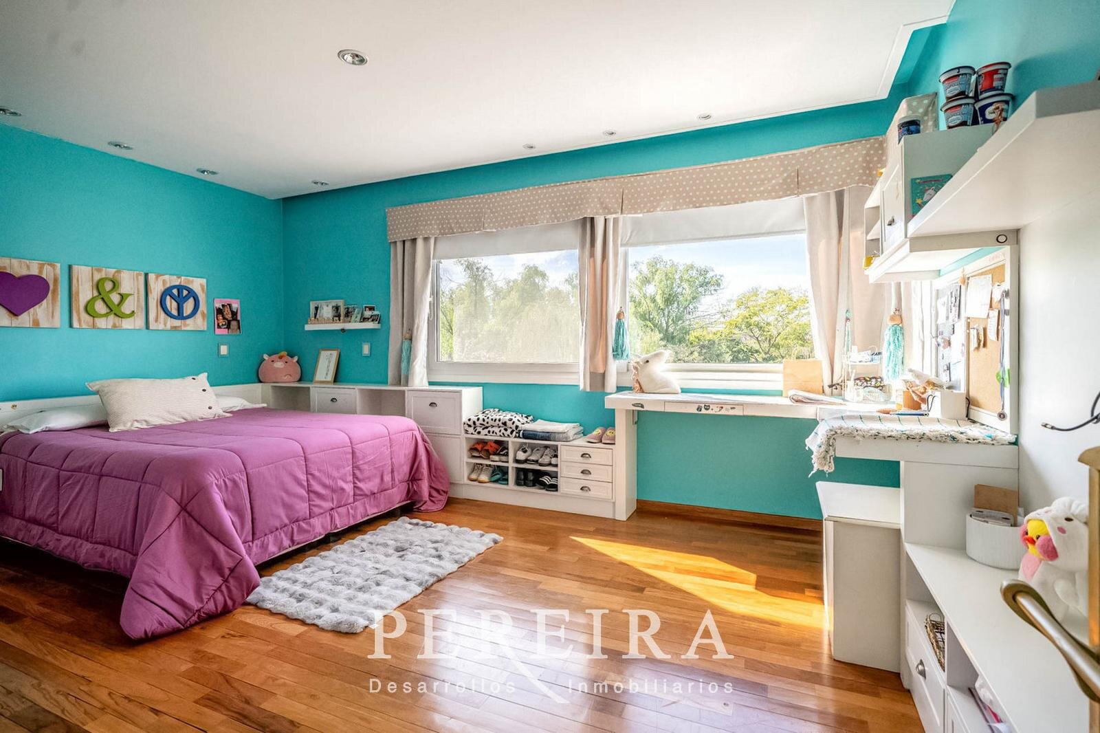 VENTA - Casa en Los Jazmines - Pilar del Este - 5 dormitorios - 45