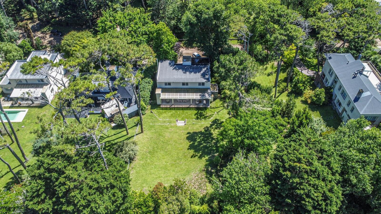 Venta Casa en Cariló , Pinamar excelente renta anual, y para disfrutar en familia - 9