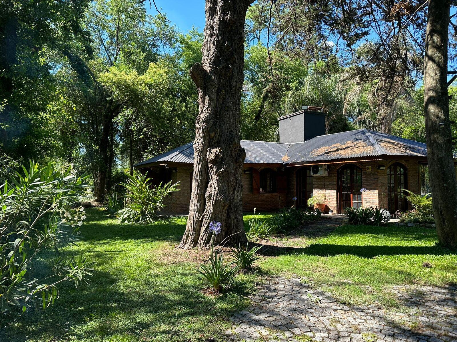 VENTA - Casa 2 dormitorios Pilar La Herradura Lote 2.200m2 - 123