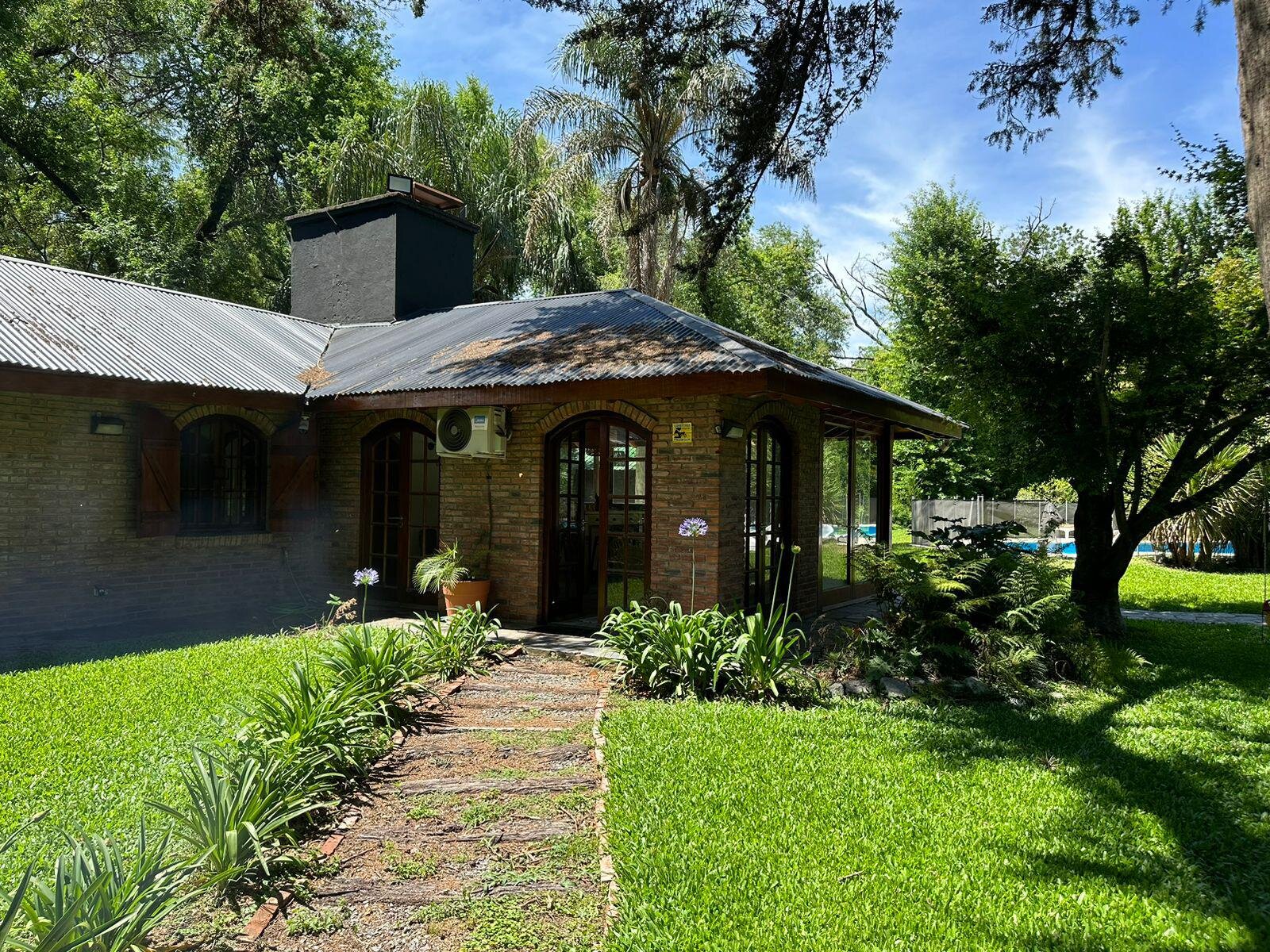 VENTA - Casa 2 dormitorios Pilar La Herradura Lote 2.200m2 - 61