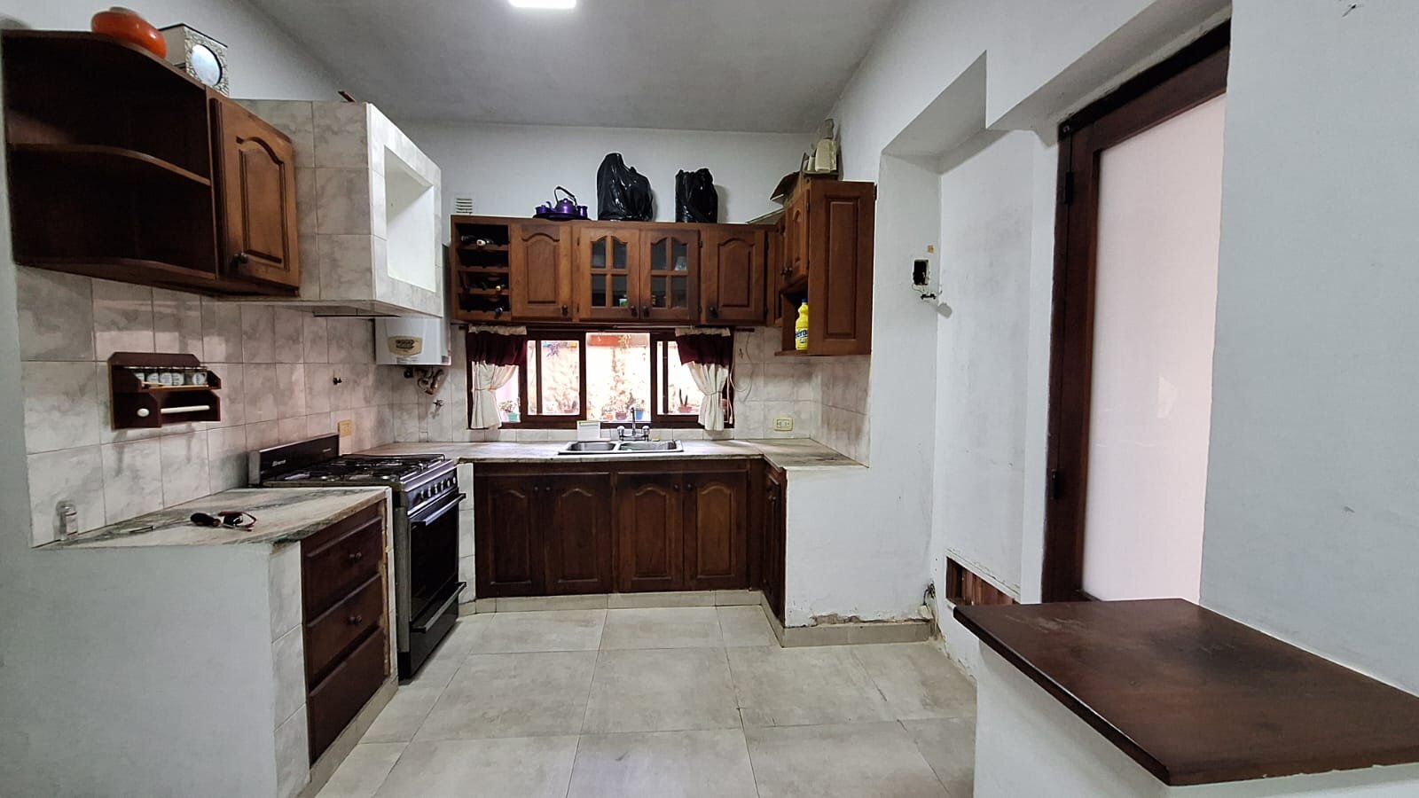 OPORTUNIDAD. Virasoro 2258 Interna unica. 3 Dormitorios - 6